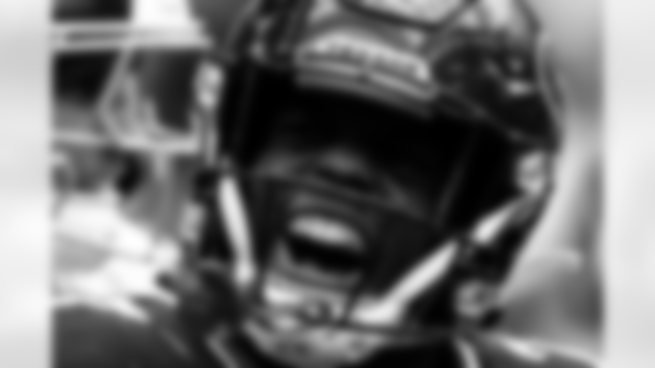 woody marks happy 2 TDs 4