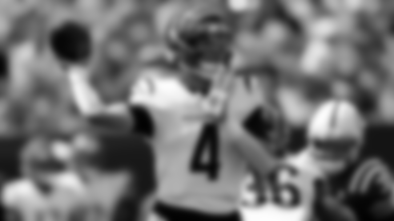 QB Desmond Ridder