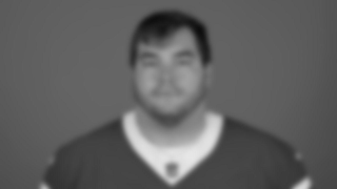 79 OL Zack Bailey