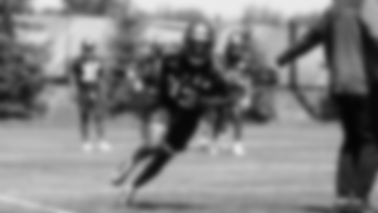 83 WR Silas Bolden