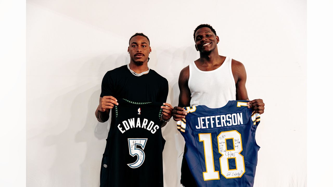 Justin Jefferson & Anthony Edwards Recreate Iconic Randy Moss