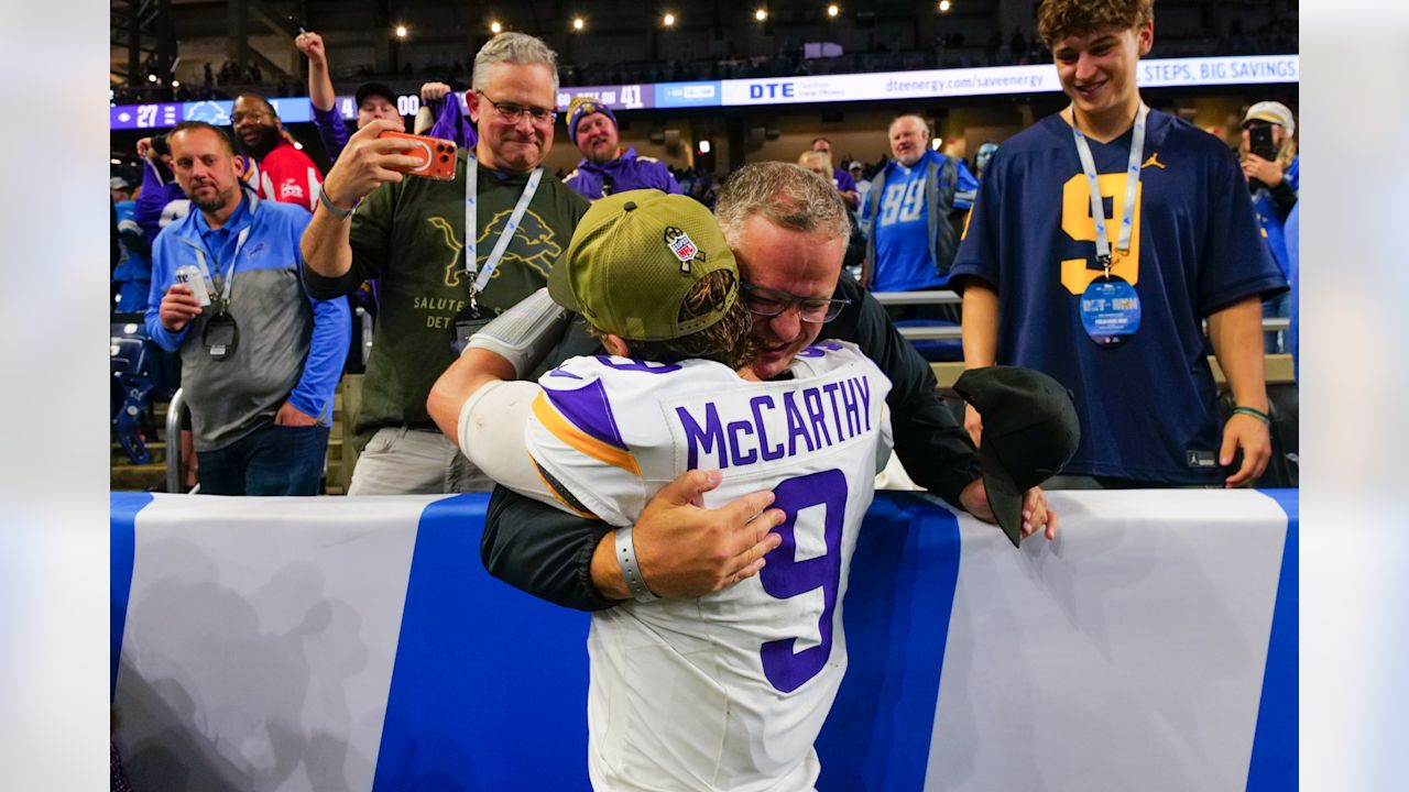 今永選手CUBポストシーズンWC進出ロッカーROOM選手使用フーディL 今永選手CUBポストシーズンWC進出ロッカーROOM選手使用フーディL