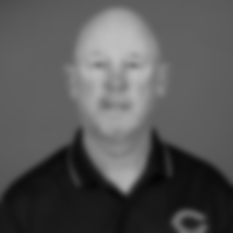 headshot_Roushar_Dan