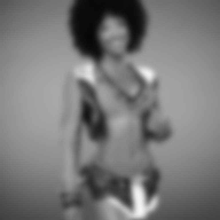 Naomi_2640Final2cropped