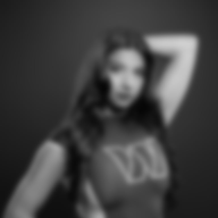 2025 Holly_headshot-Edit