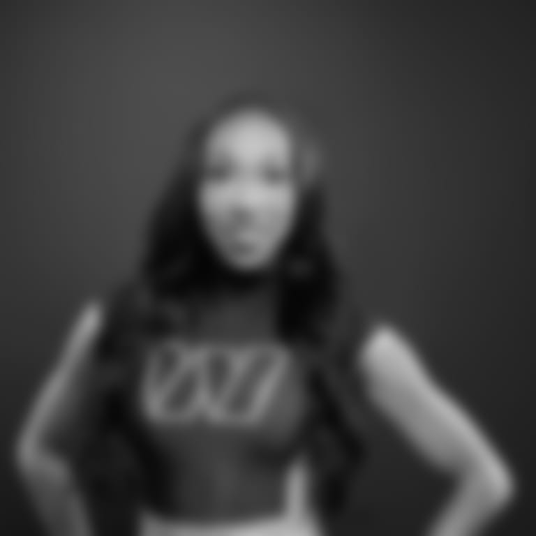 2025 Shannon_Headshot-Edit
