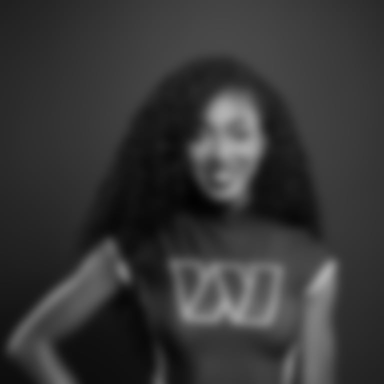 2025 Ariana_Headshot-Edit