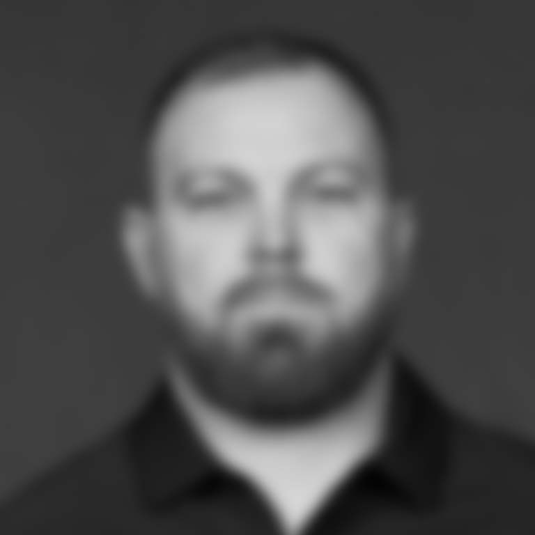 headshot-2026_0006_Smith_Travis_001