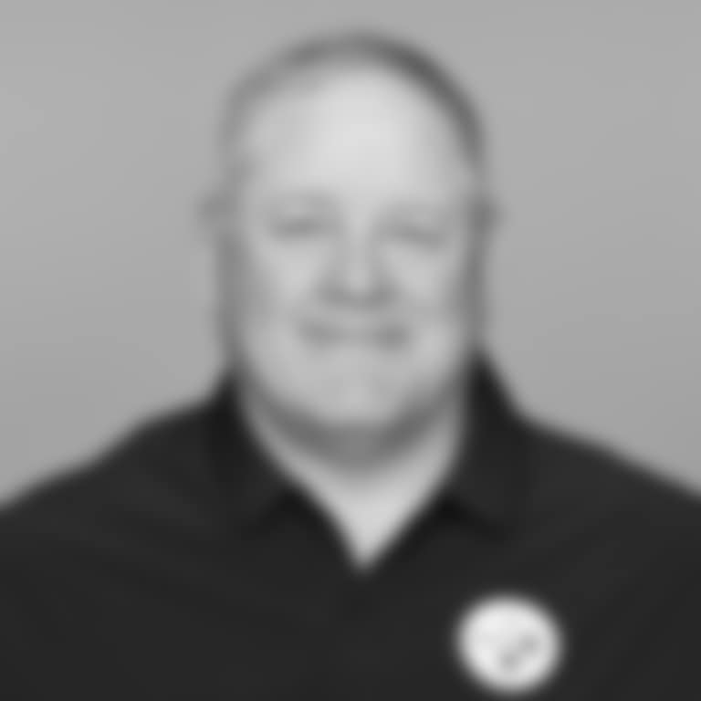 Campen_James_Headshot