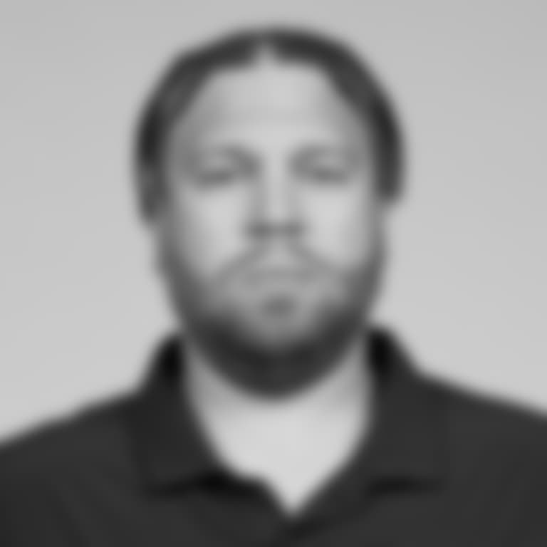 andy-d-headshot-2025-V@
