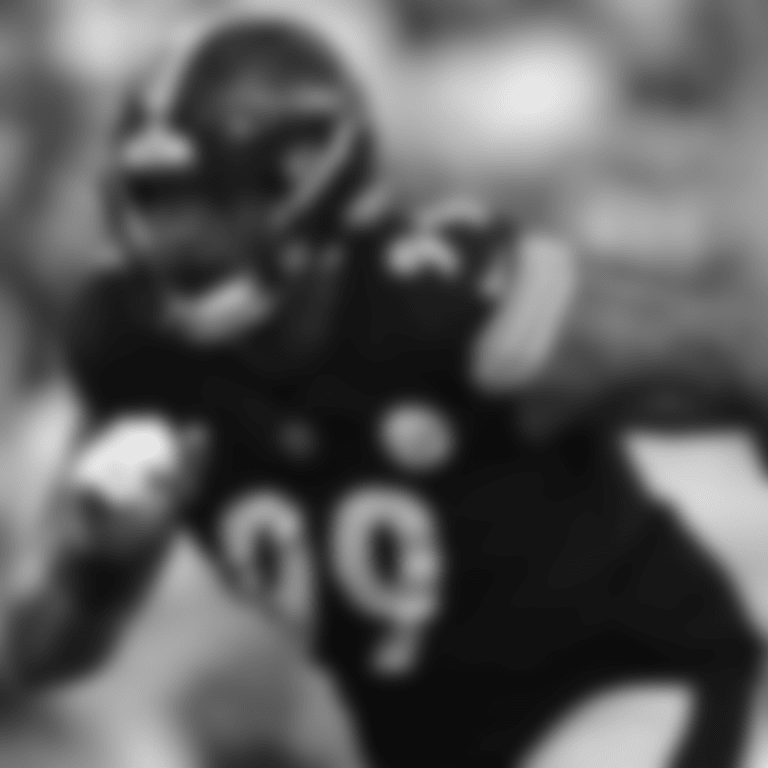 bio-action-shot-Derrick_Harmon