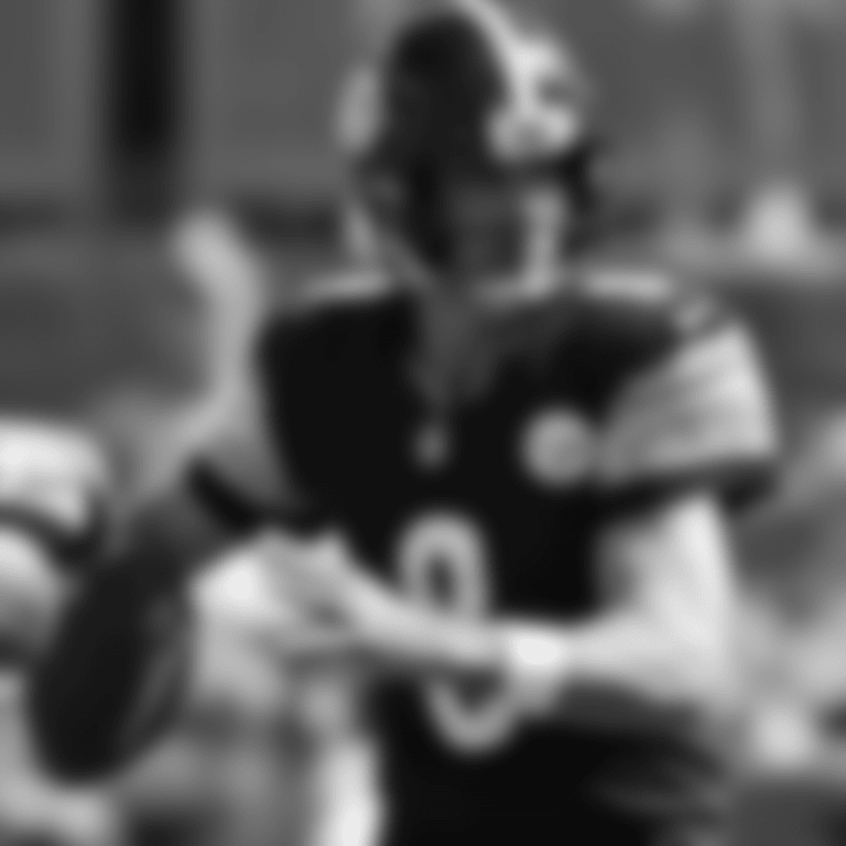 bio-action-shot-Aaron_Rodgers
