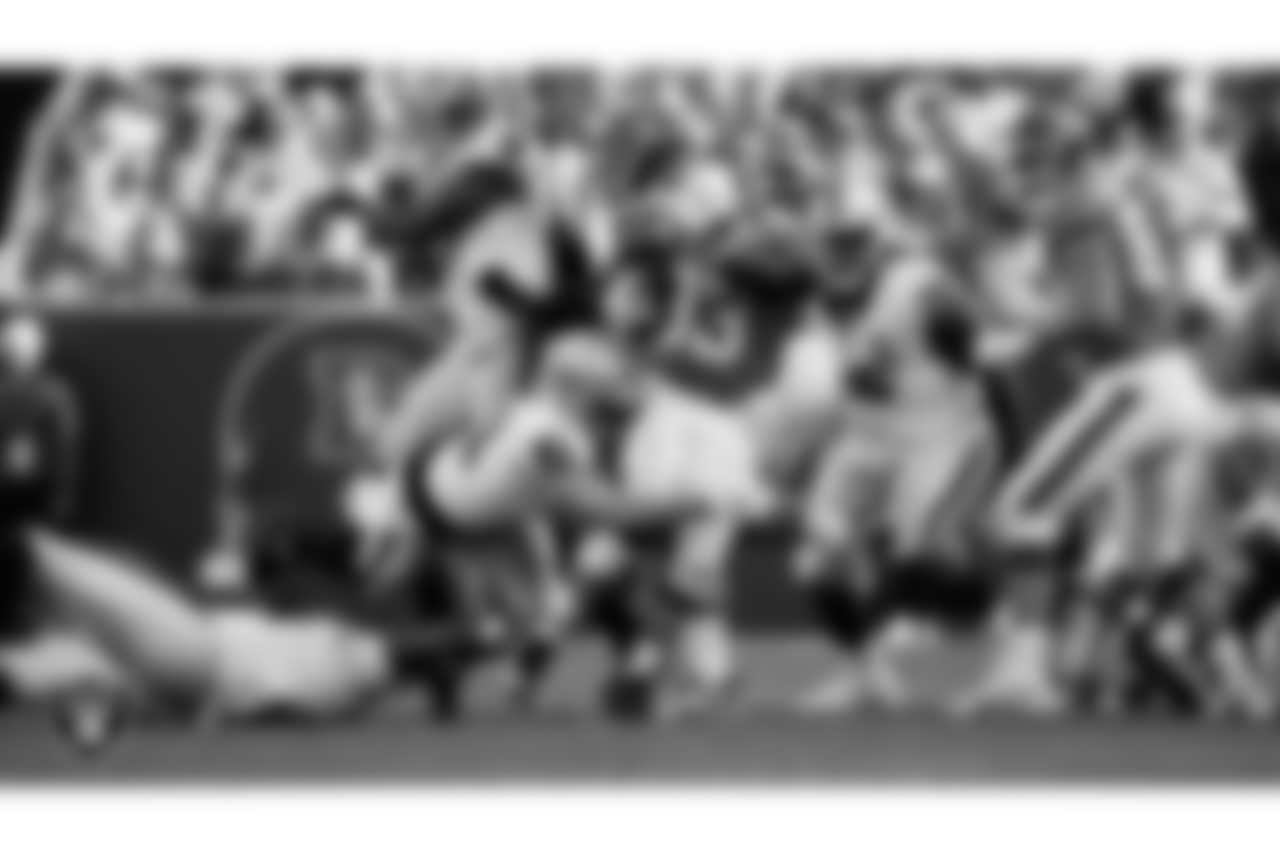 Las Vegas Raiders linebacker Robert Spillane (41) during the regular season away game against the Denver Broncos at Empower Field at Mile High.