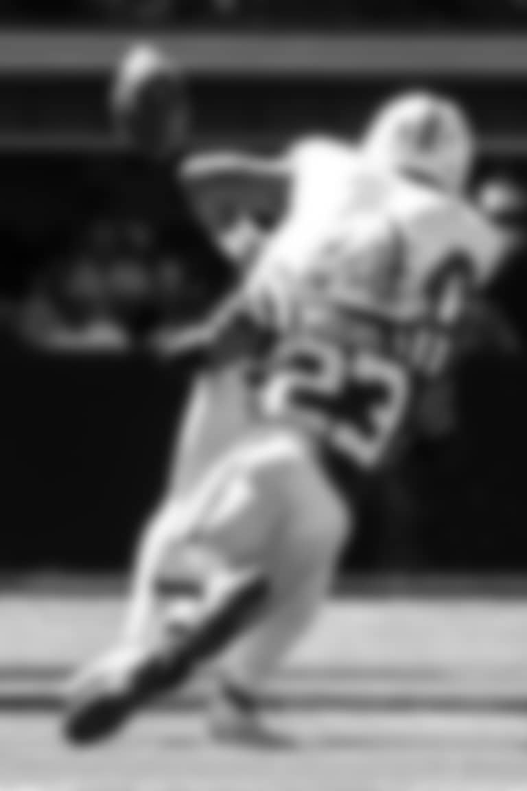 CB Kenny Moore II #23