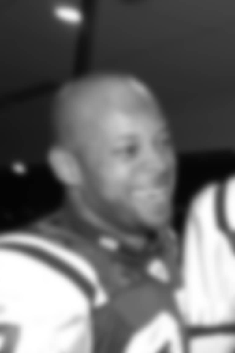 QB Chad Pennington and WR Laveranues Coles share a laugh in the locker room after the Jets 31-13 win over the Buffalo Bills at the Meadowlands on November 24, 2000.  Locker Room.  Offense.06