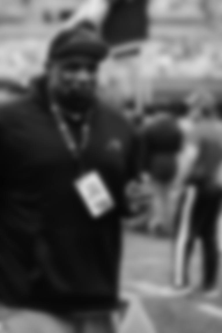 240929 Gameday vs. Bengals (Legends Weekend) 429[39]