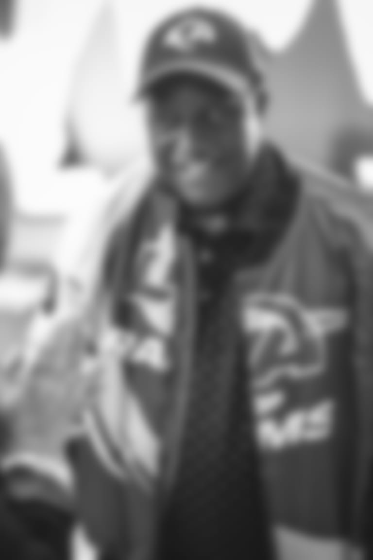 E_240213_LARAMS_HISTORYOFTHEHORNS_127