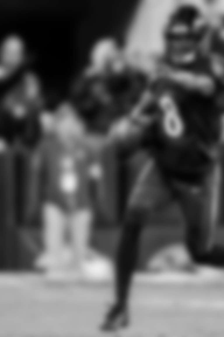 20241201_vs_PHI_sh_09968