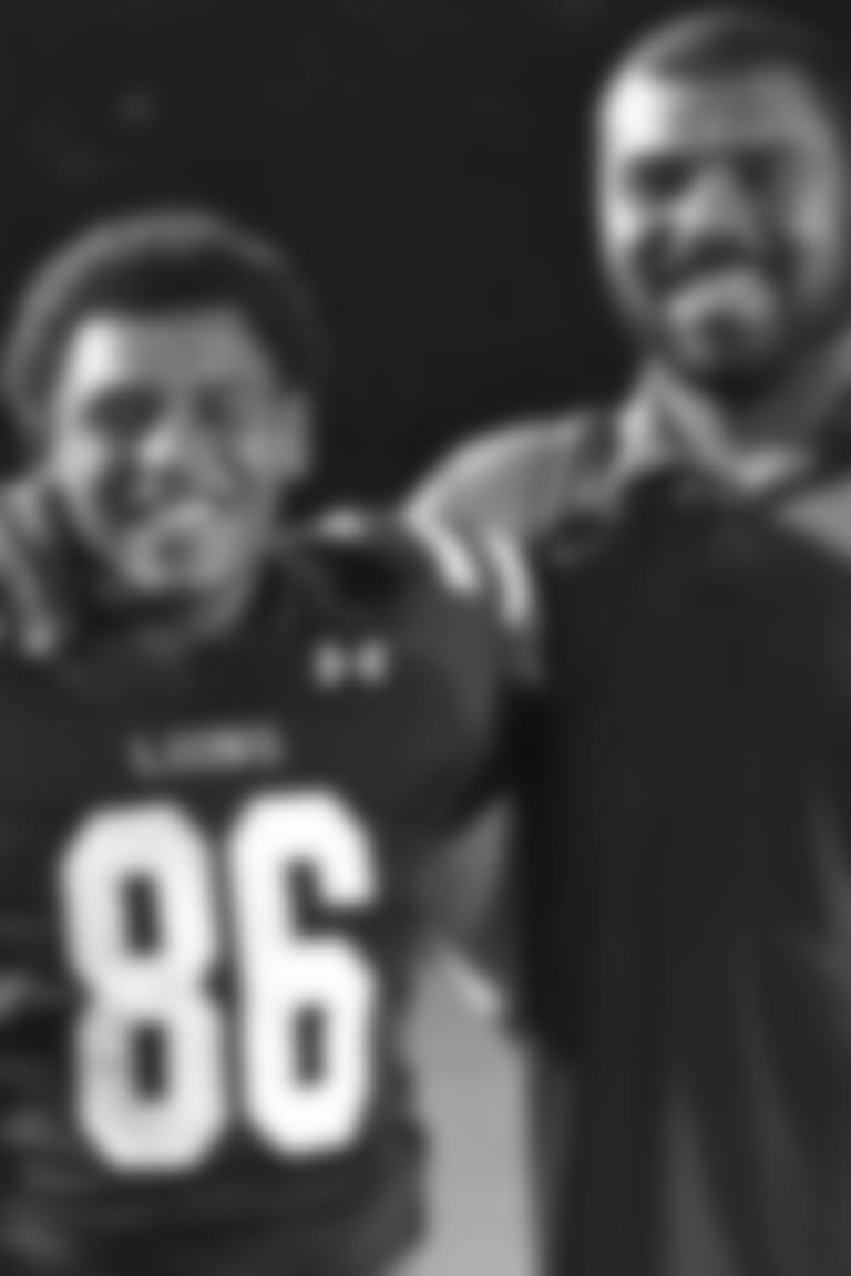 Parallax_Heyward_Connor_With_Cameron