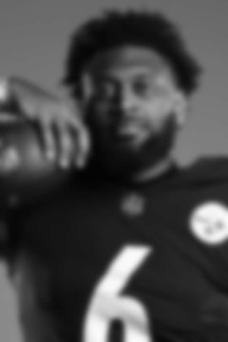 Parallax_Queen_Patrick_PhotoShoot_Football