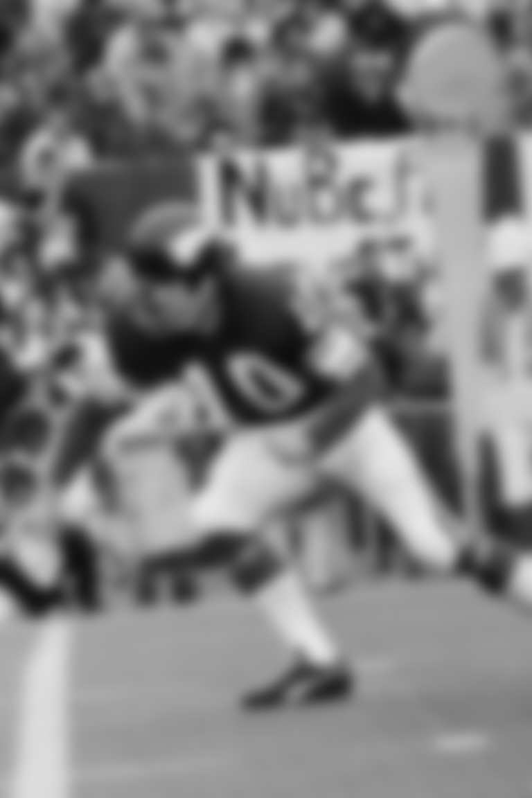 Super_Bowl_IX_Parallax_White_Final