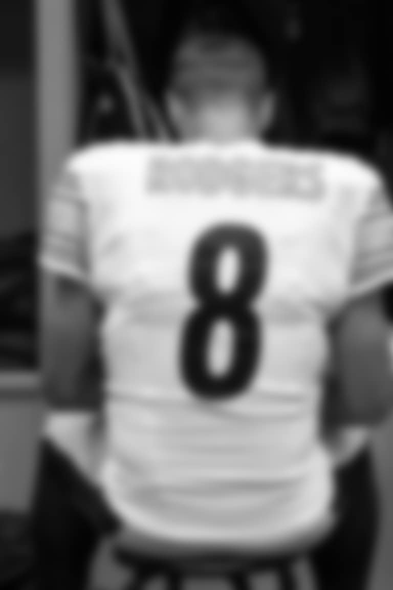 Parallax_Rodgers_Aaron_2025_Lockerroom