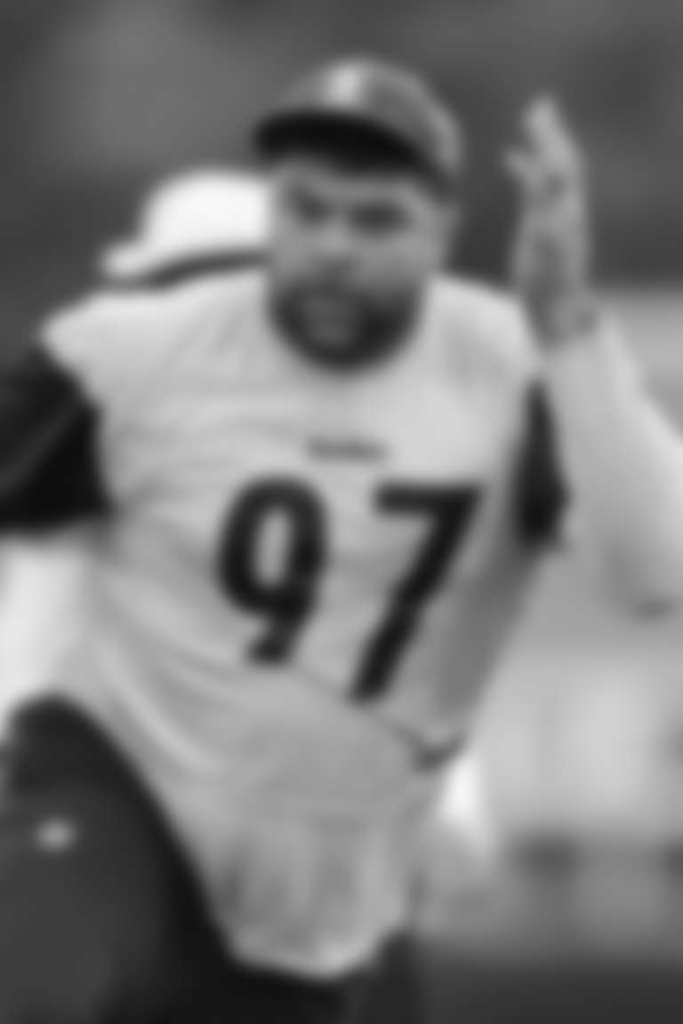 Parallax_2024_Heyward_Cam_Practice_No_Pads