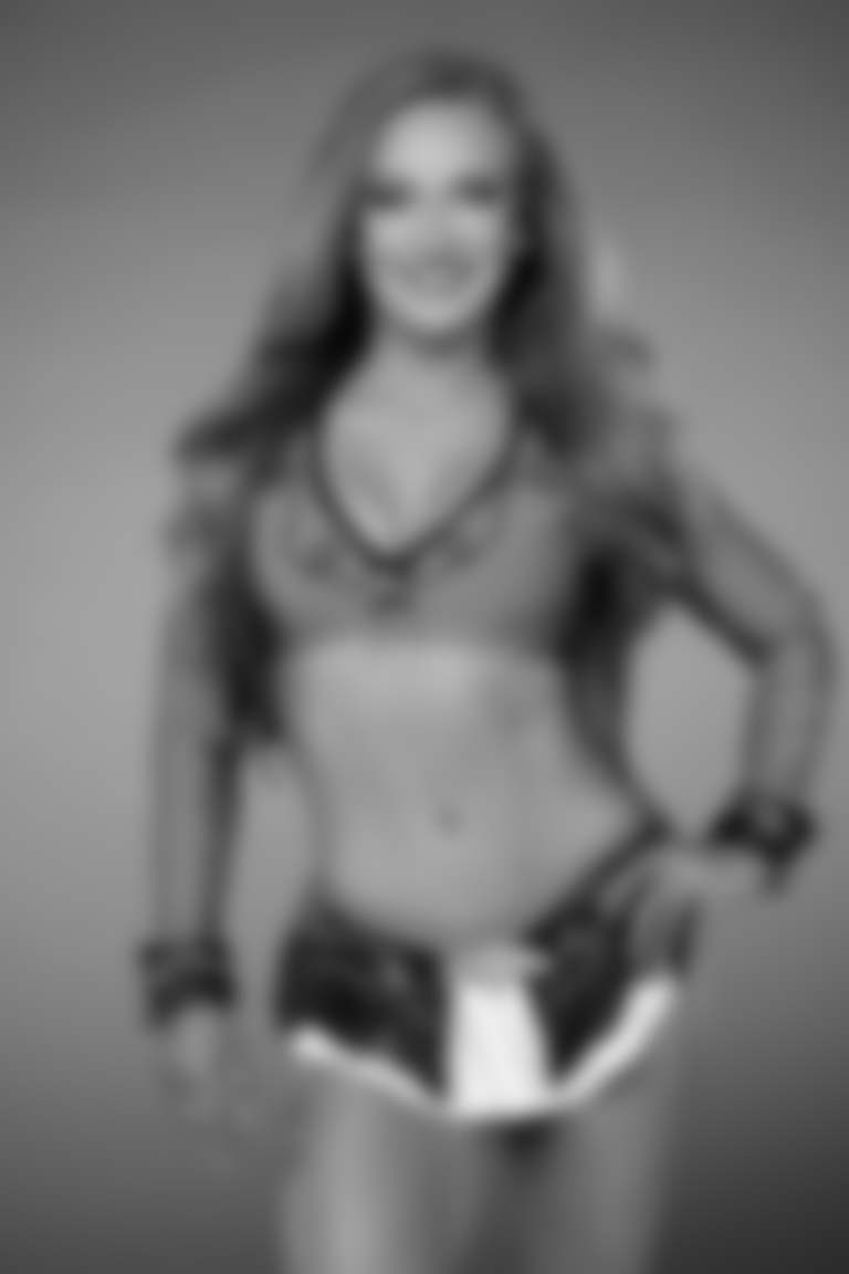 Vika_1822final2cropped