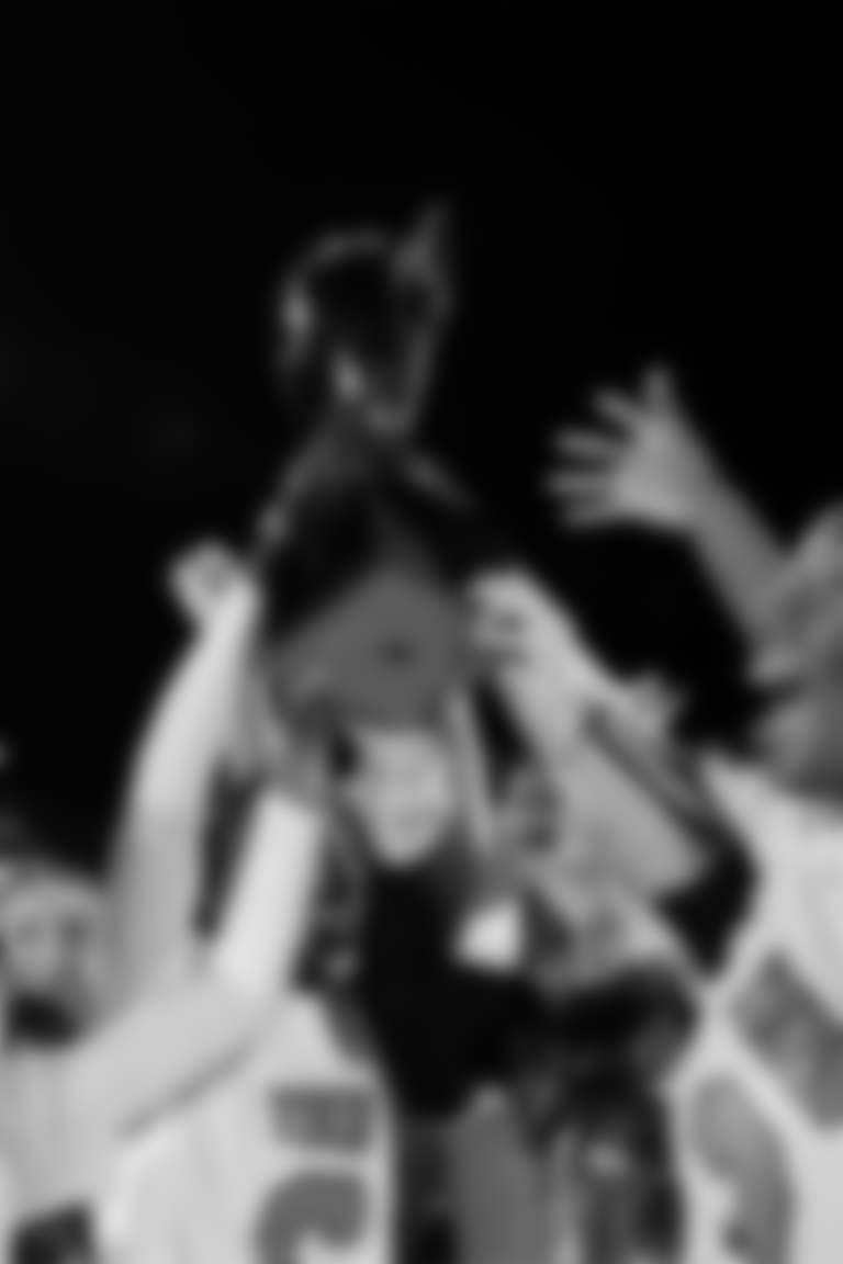 Centerpiece With Logos-Kevin Meyers MacBook Pro_0019__MJ24273.jpg