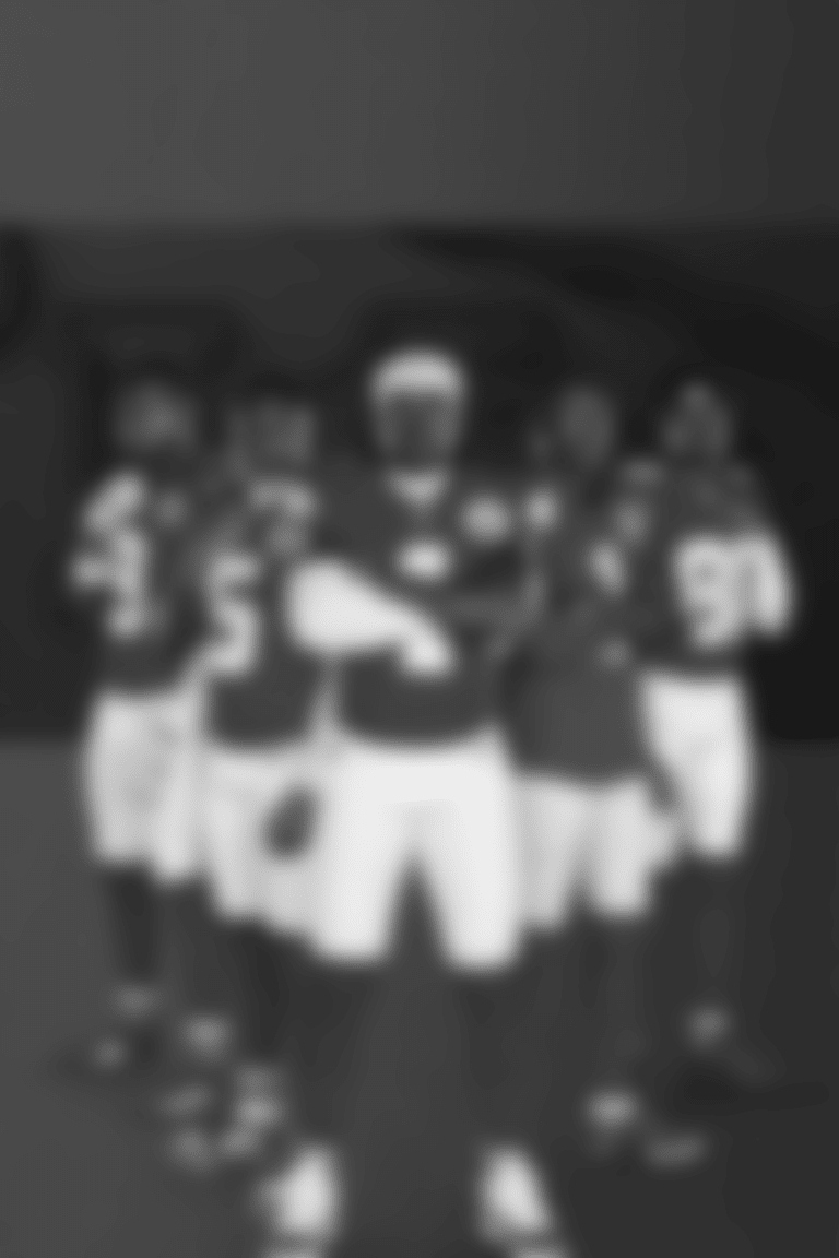 Wallpaper-WRs-DarkMode-TallPhone