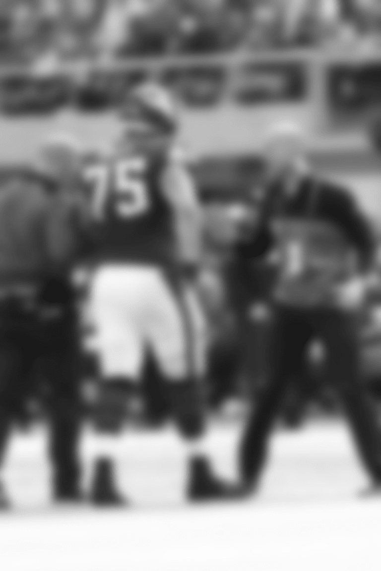 Dr Christopher Larsen