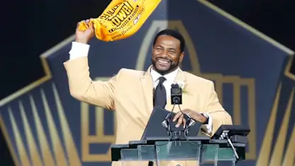 image: News Jerome Bettis: Riding the Bus to a Better Life Thumbnail