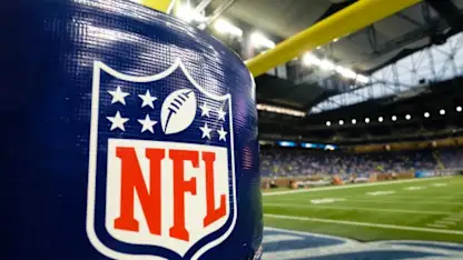 image: News NFL teams ordered to shut down facilities for at least two weeks due to coronavirus Thumbnail