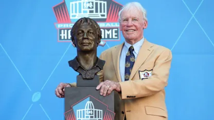 image: News Gold Jacket Spotlight: Team-Builder Bobby Beathard Thumbnail