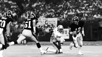 image: Moments in NFL History: USFL expanded football’s calendar