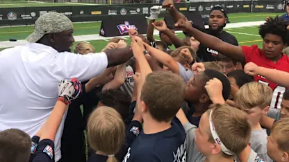 image: News Hall of Famers & Youth to Participate in Play Football "First Play" & Skills Camp Thumbnail