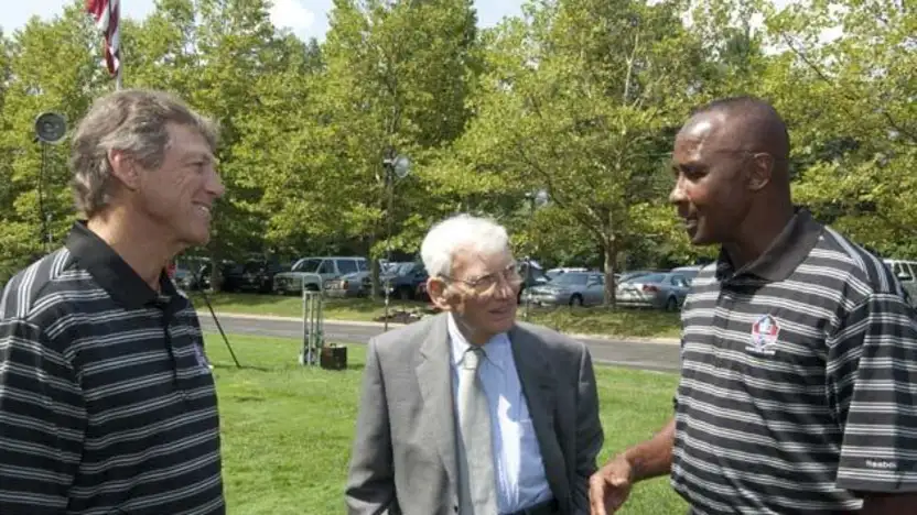 image: Gallery Dan Rooney, Class of 2000 - image: 