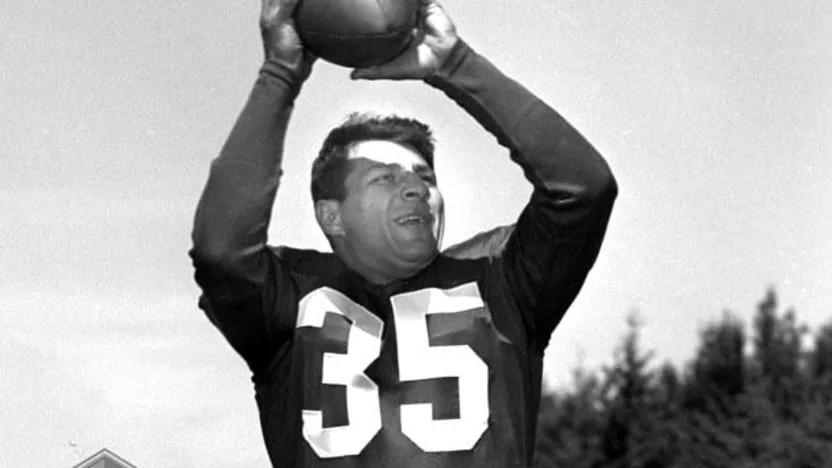 image: Gallery Pete Pihos, Class of 1970 - image: 