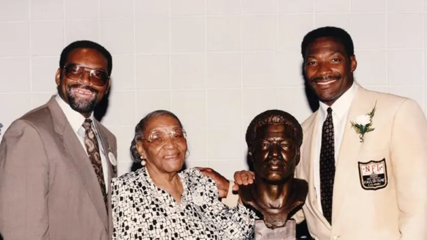 image: Gallery Lee Roy Selmon, Class of 1995 - image: 