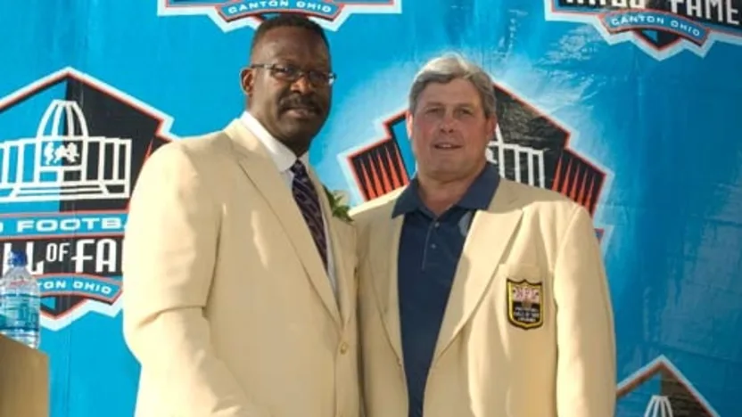 image: Gallery Andre Tippett's Enshrinement - image: 