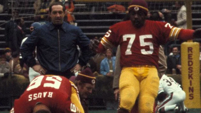 image: Gallery Deacon Jones, Class of 1980 - image: 