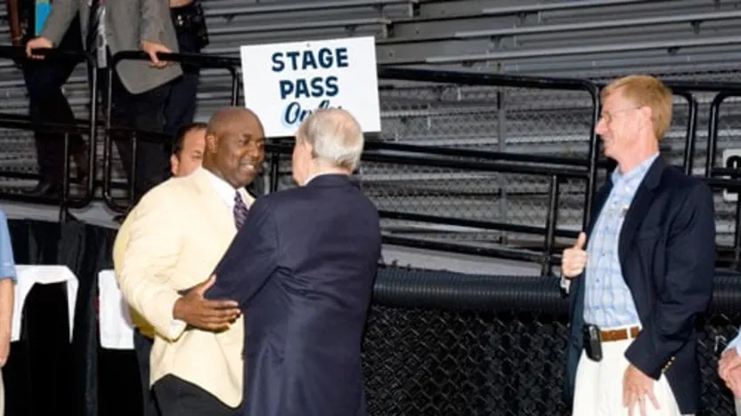 image: Gallery Thurman Thomas' Enshrinement - image: 