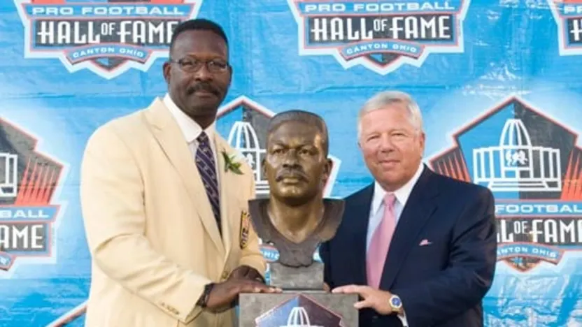 image: Gallery Andre Tippett's Enshrinement - image: 