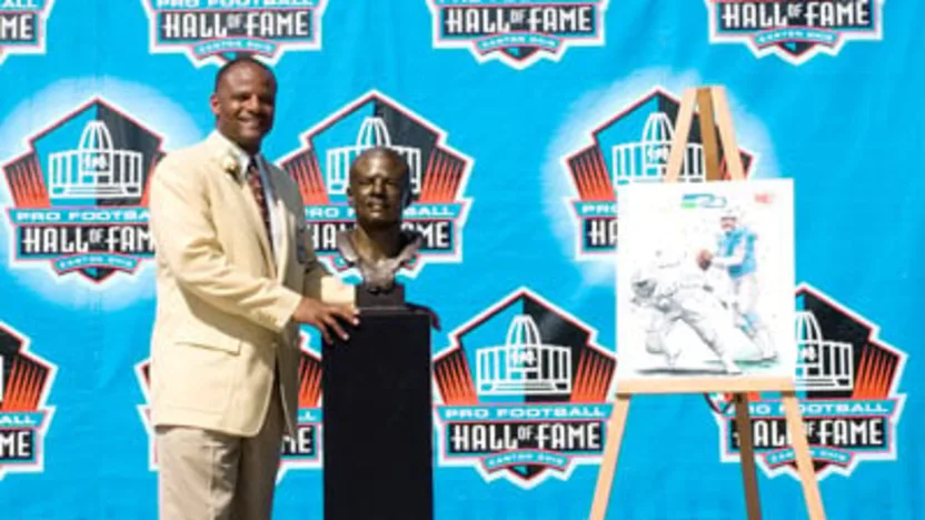 image: Gallery Warren Moon during 2006 Hall of Fame Weekend - image: 