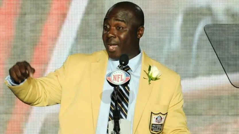 image: Gallery Enshrinement weekend with Marshall Faulk - image: 