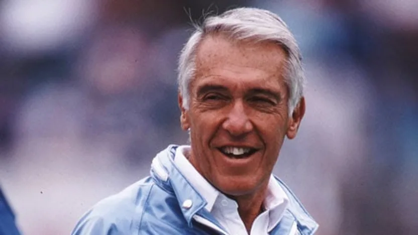 image: Gallery Marv Levy, Class of 2001 - image: 