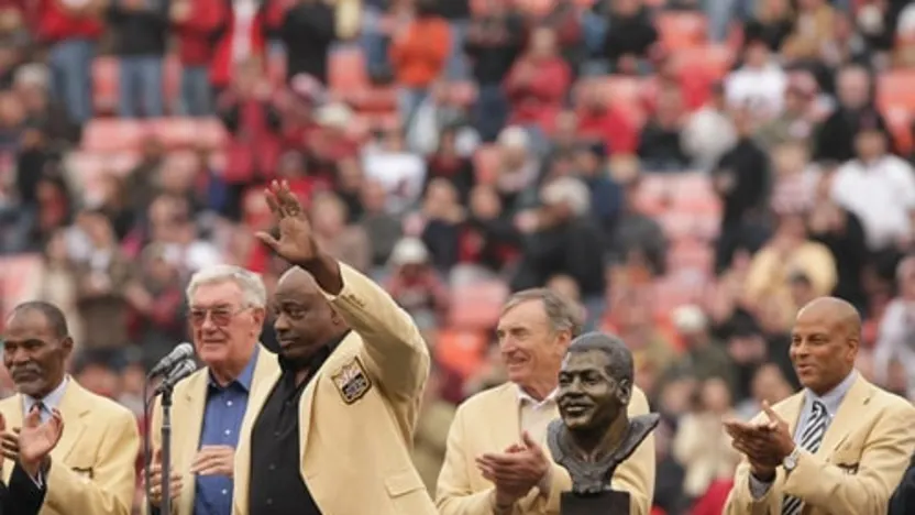image: Gallery Dean receives Hall of Fame ring - image: 