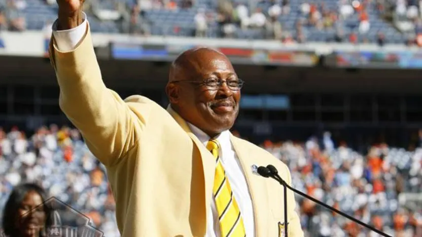 image: Gallery Floyd Little receives his Hall of Fame ring - image: 