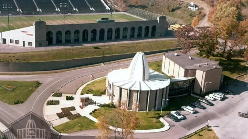 image: Aerial photo of the Hall of Fame building from the 1960s