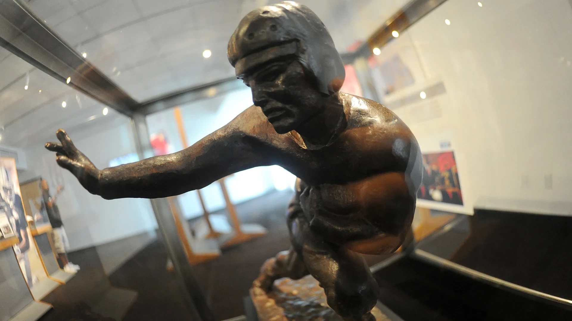 image: Heisman-Trophy